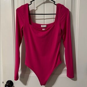 aritzia babaton squareneck bodysuit